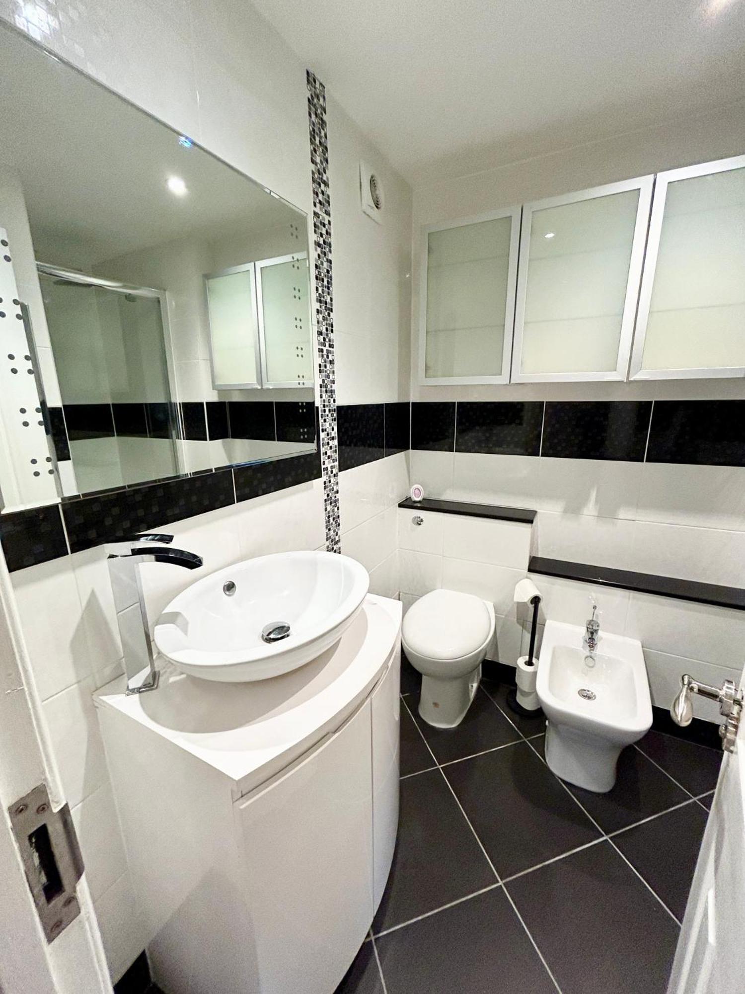 Spacious 3 Bedroom Apartment Close To Marina, 2 Parking Spaces, Kingsize Or Single Beds Southampton Buitenkant foto