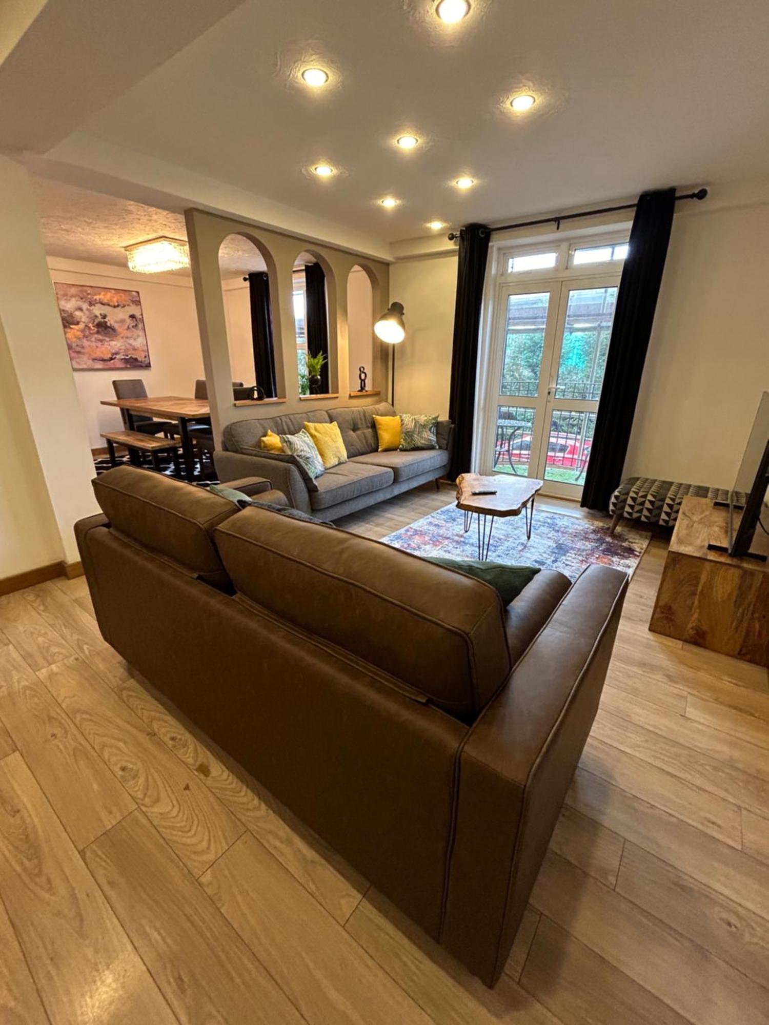 Spacious 3 Bedroom Apartment Close To Marina, 2 Parking Spaces, Kingsize Or Single Beds Southampton Buitenkant foto